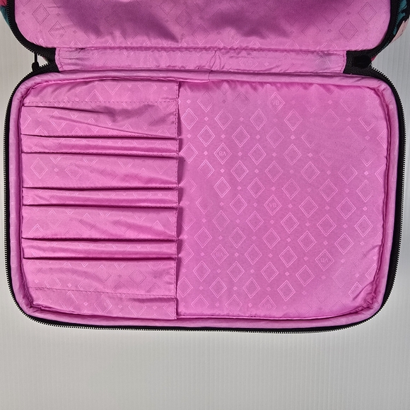 Vera Bradley Blush & Brush Cosmetic Case In "Hilo Meadow" Travel Floral - Picture 10 of 11